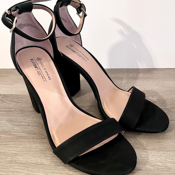 Call It Spring Black Vegan Leather Chunky Heels - Picture 2 of 4